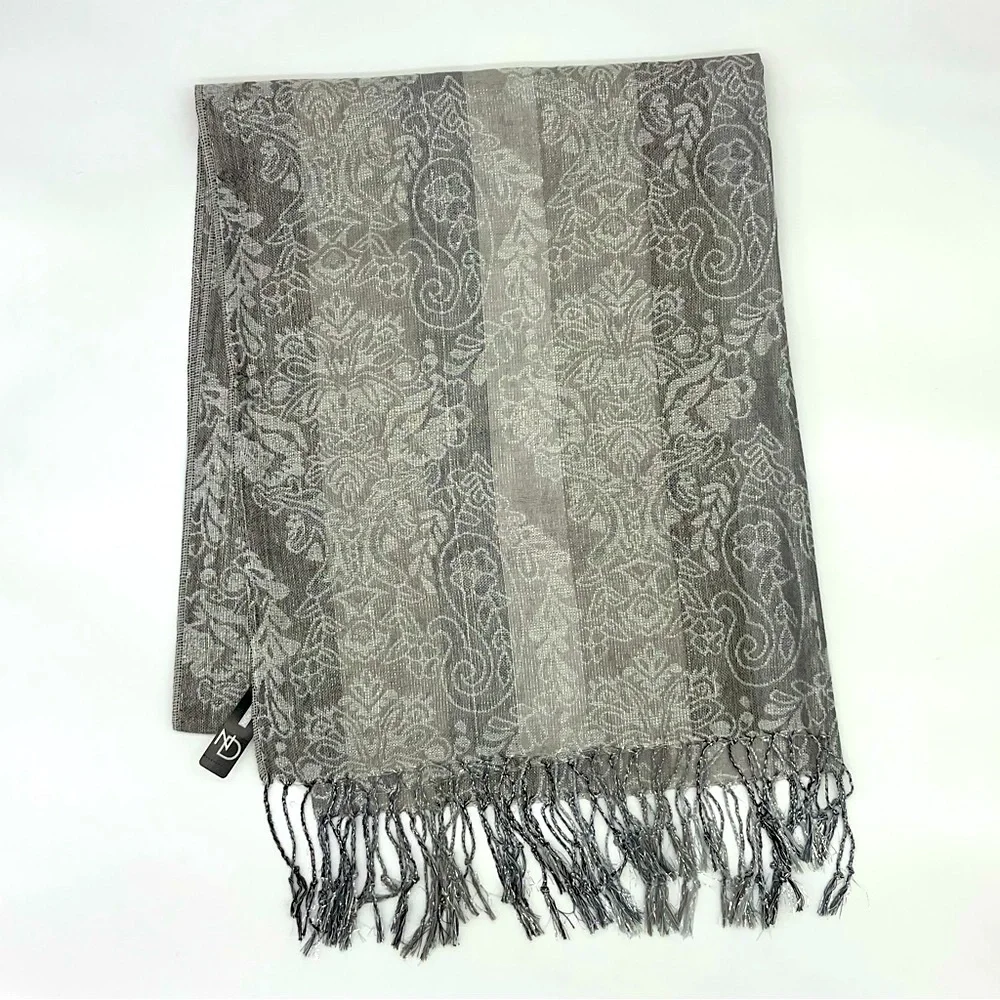 NWT New Directions Silver Gray Scarf or Wrap